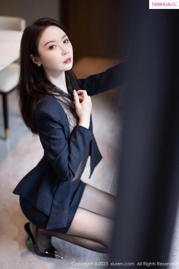 梦心玥  [XiuRen]高清写真图 2023.06.14 No.6914 梦心玥 黑丝美腿第42张图片